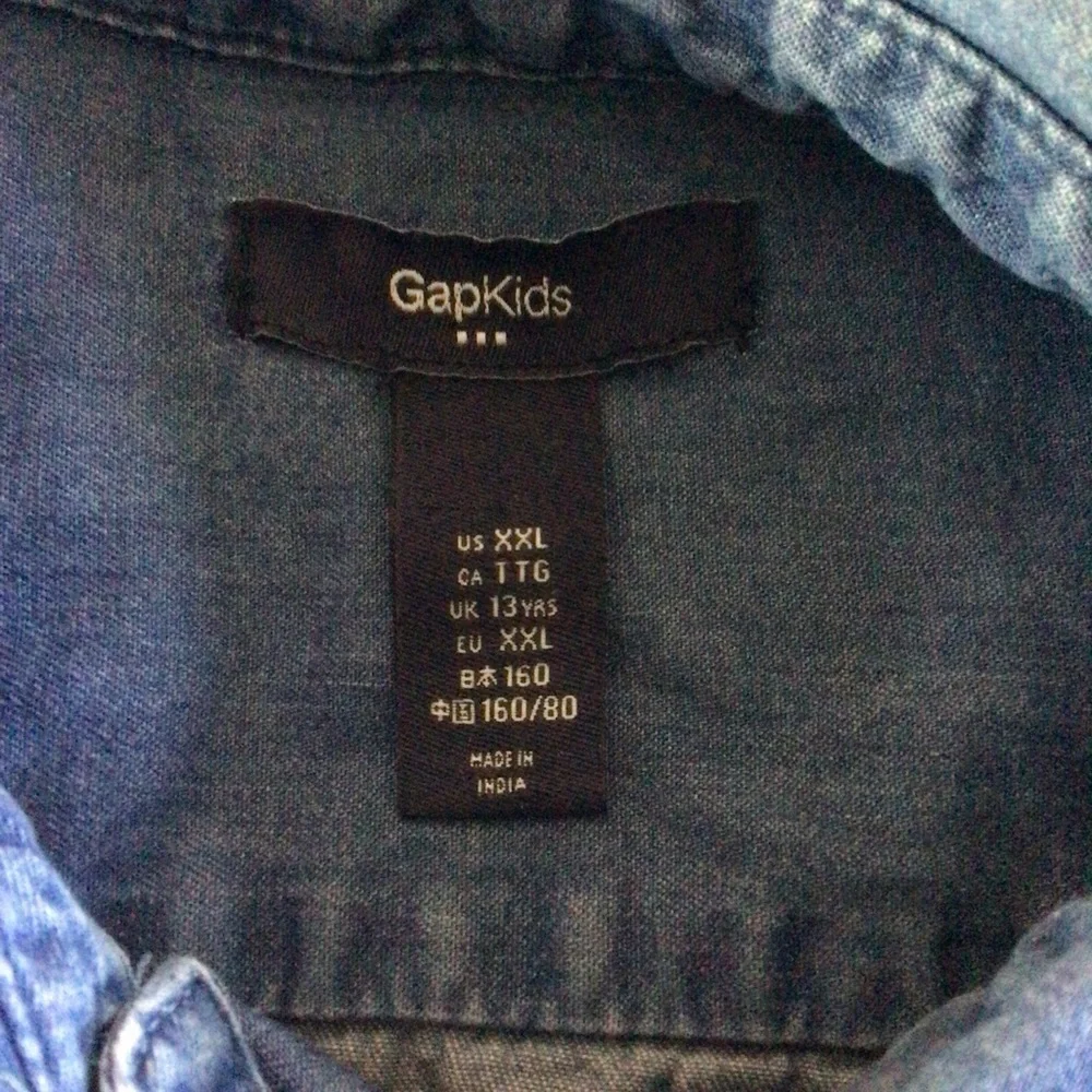GAP Blue Denim Chambray Button Down Shirt - Size XXL